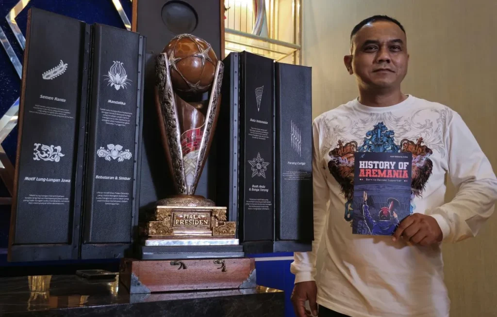 Lahirnya suporter Arema terpotret dalam buku “History of Aremania”